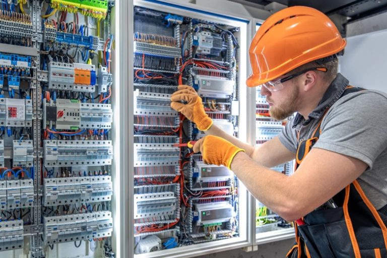 Designing Flexible Workspaces: Electrical Infrastructure for Modern Co ...